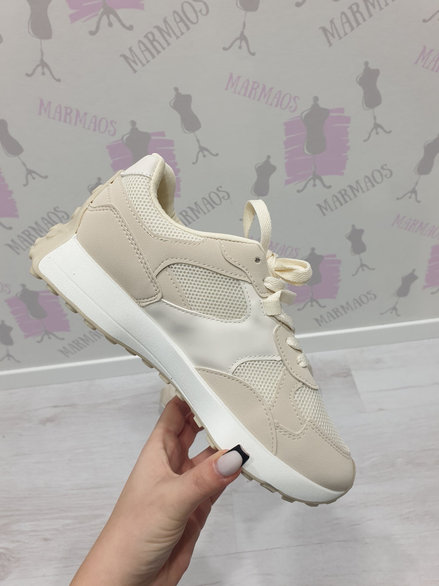 Tenisky 40