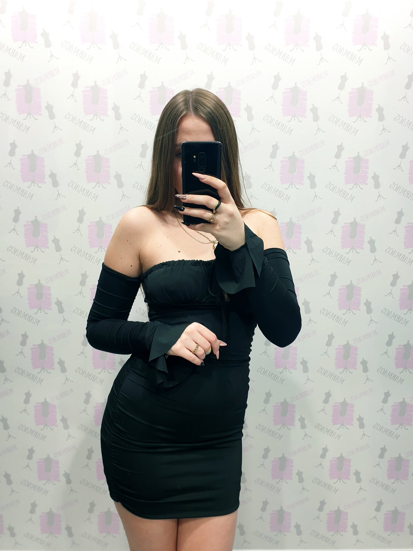 Čierne mini šaty S