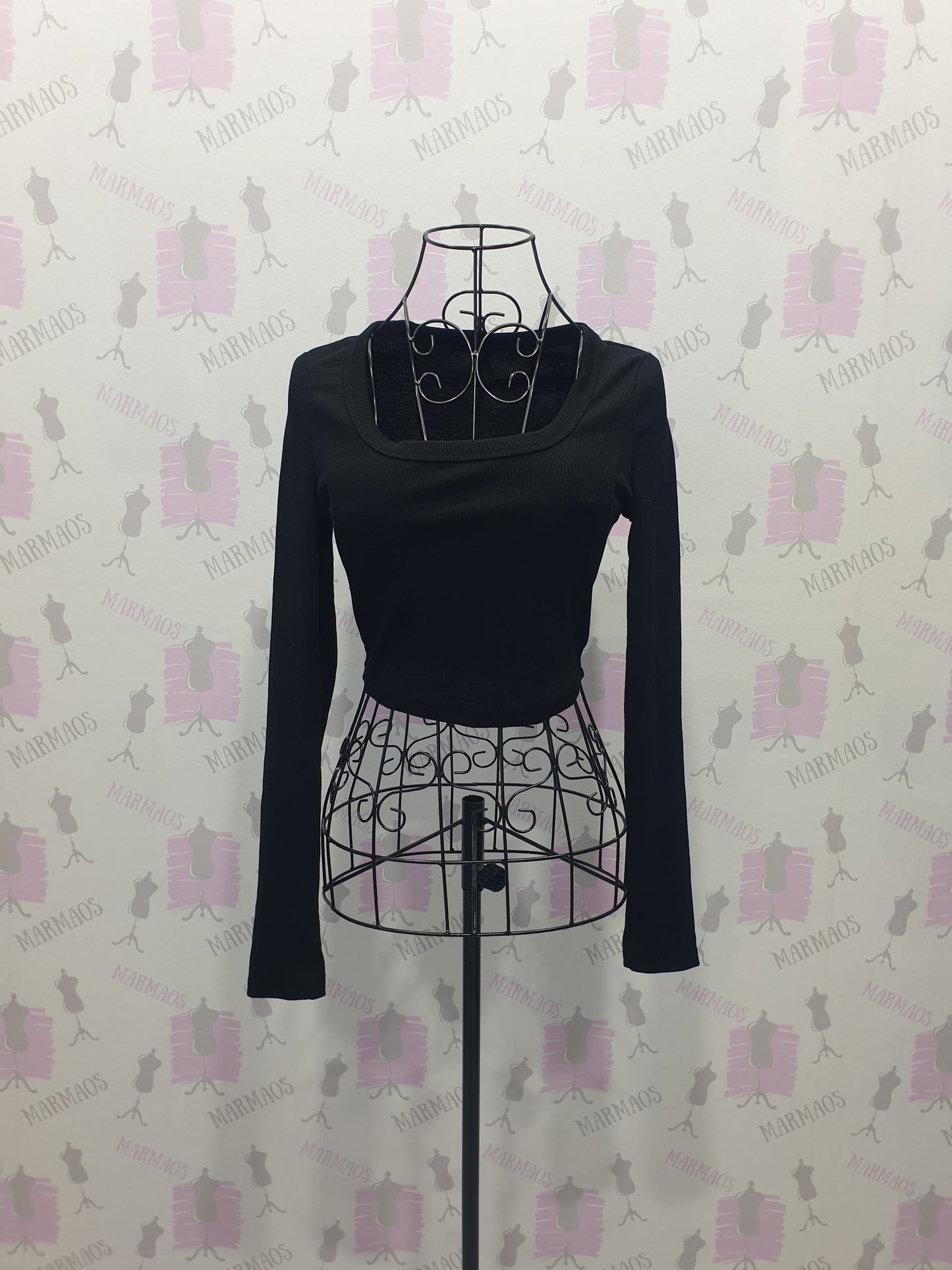 Čierny crop top S