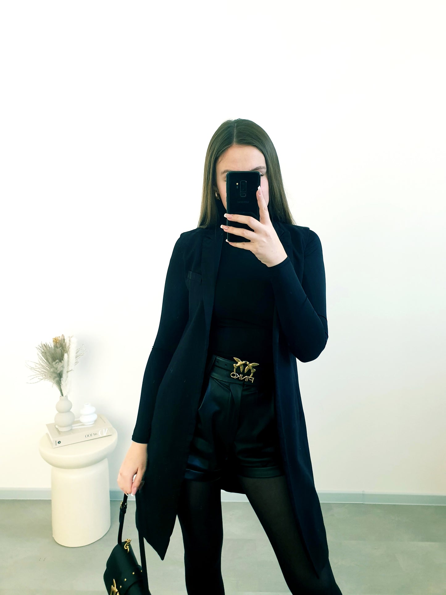 Čierna elegantná vesta XS/S
