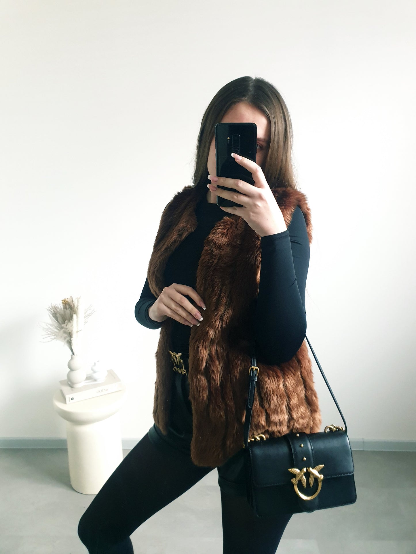 ZARA kožušinová vesta XS