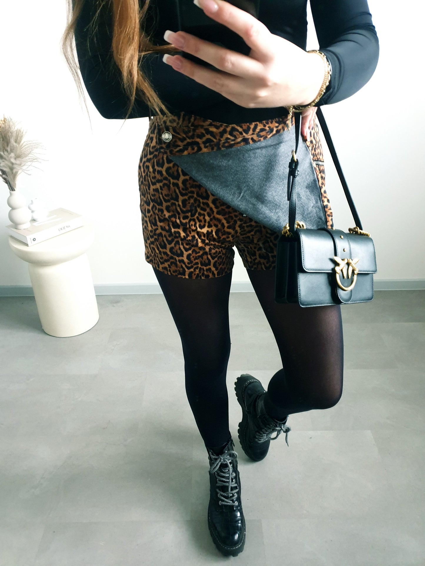 ZARA leo skort M