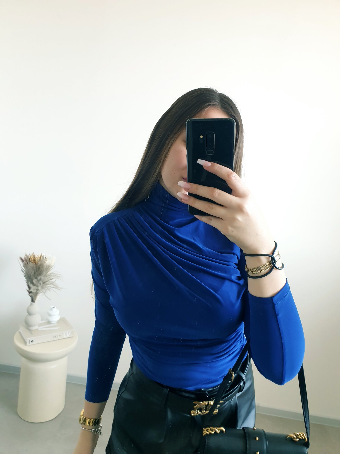 Modrý top M