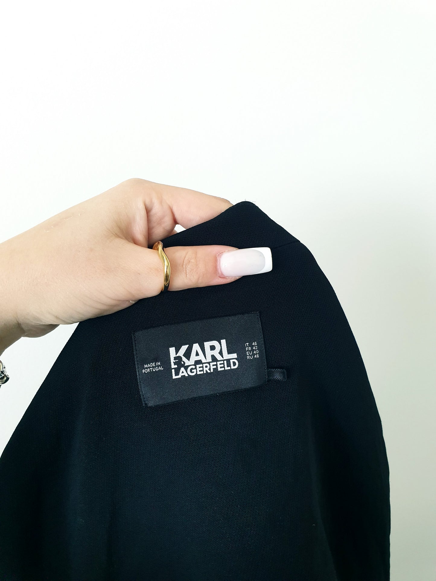 Karl Lagerfeld vesta