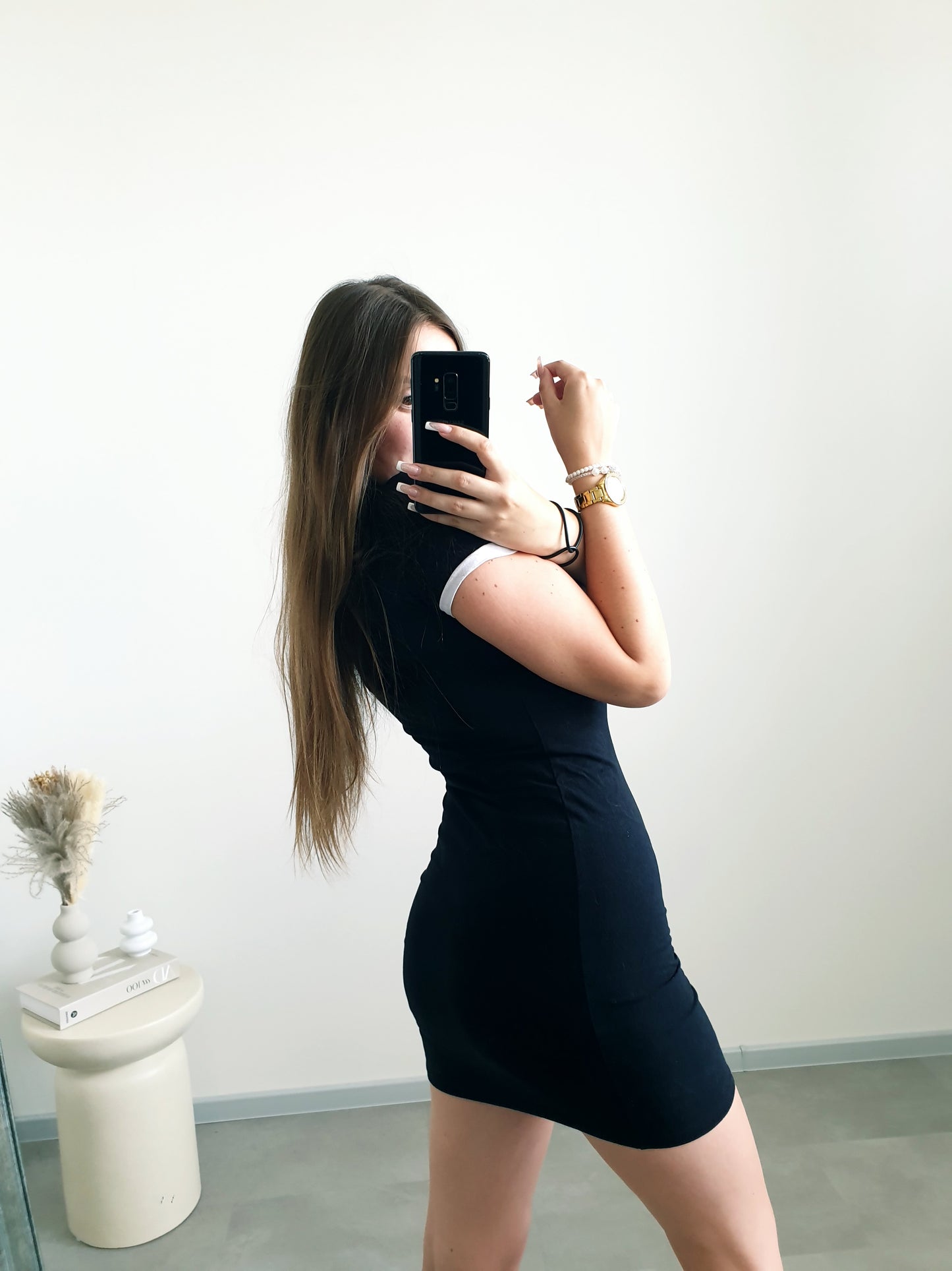 Elllesse šaty M