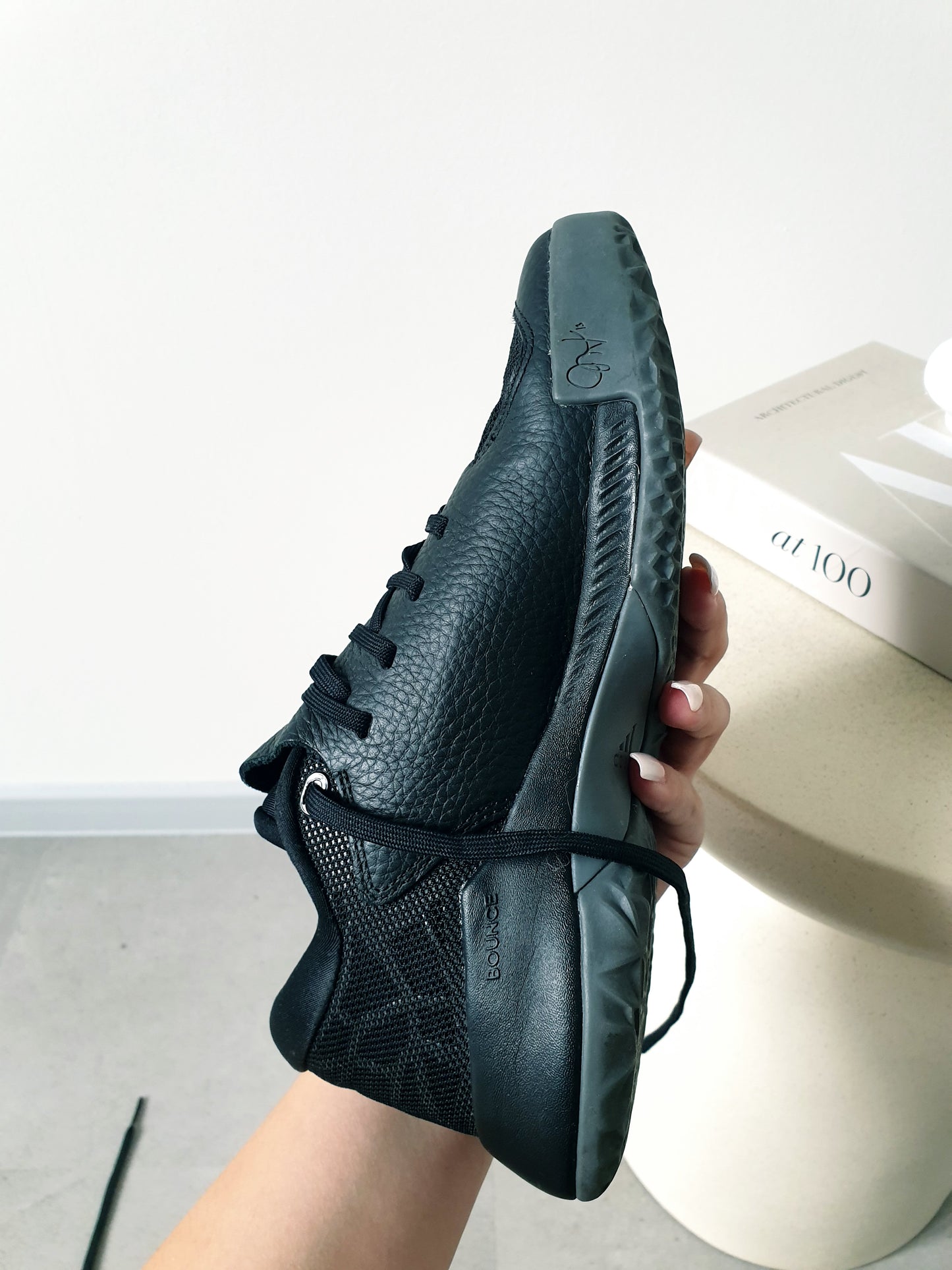 ADIDAS tenisky 38