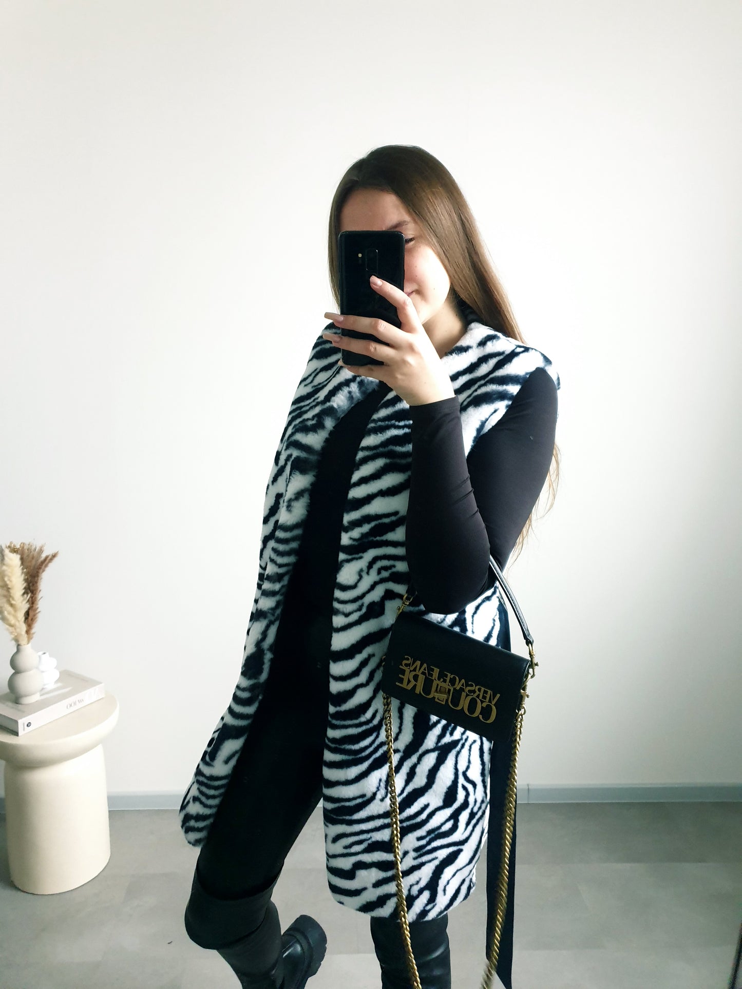 Zebrovaná kožušinová vesta S/M