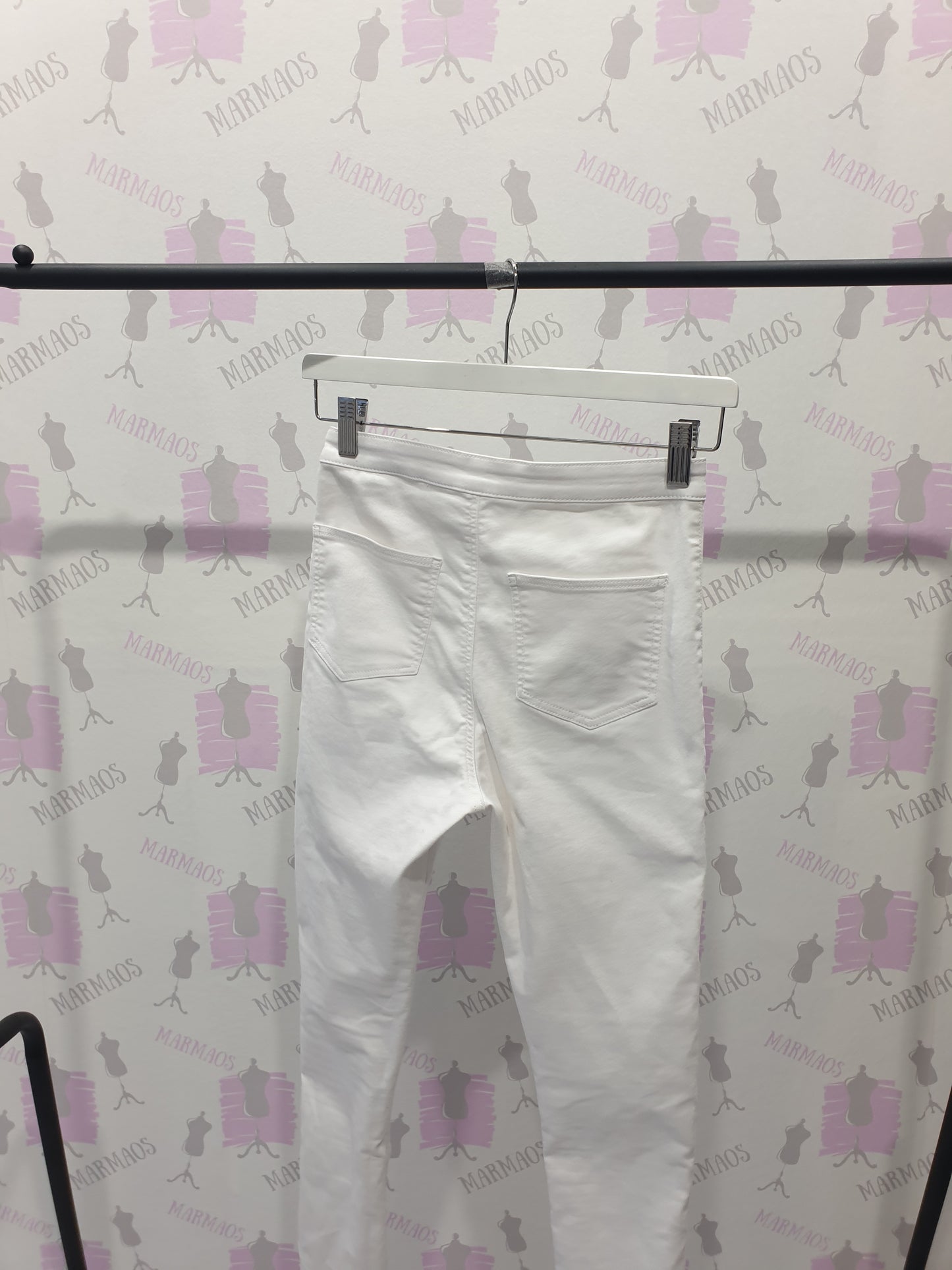 Biele nohavice 158