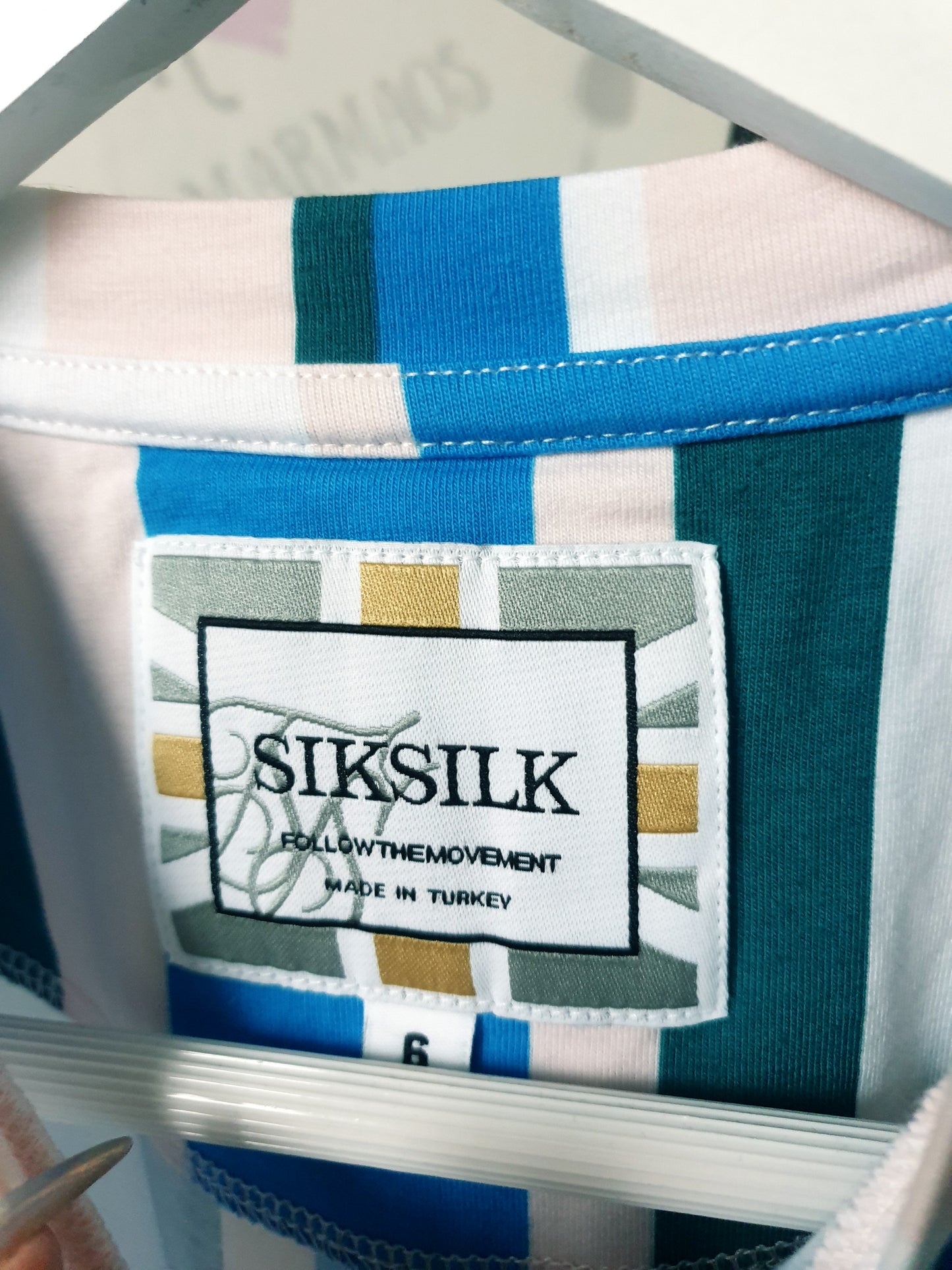 SikSilk šaty S