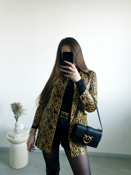 Extravagantný kabátik Topshop 32