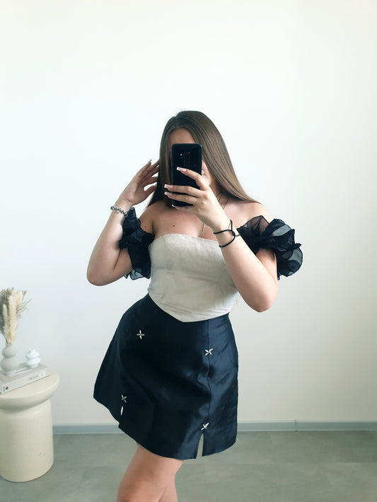 Extravagantné šaty S