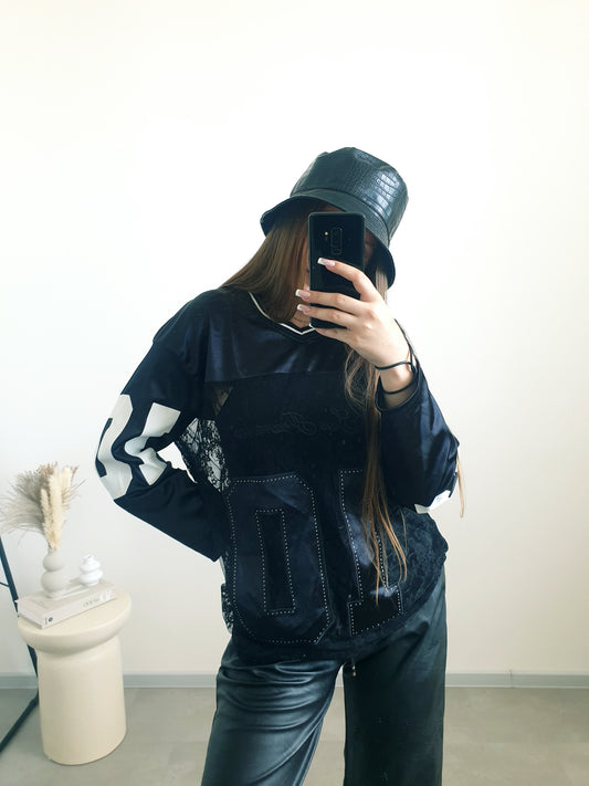 Oversize extravagantný top