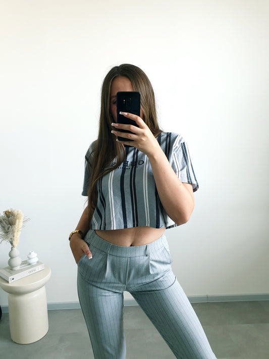 GUESS oversize crop top