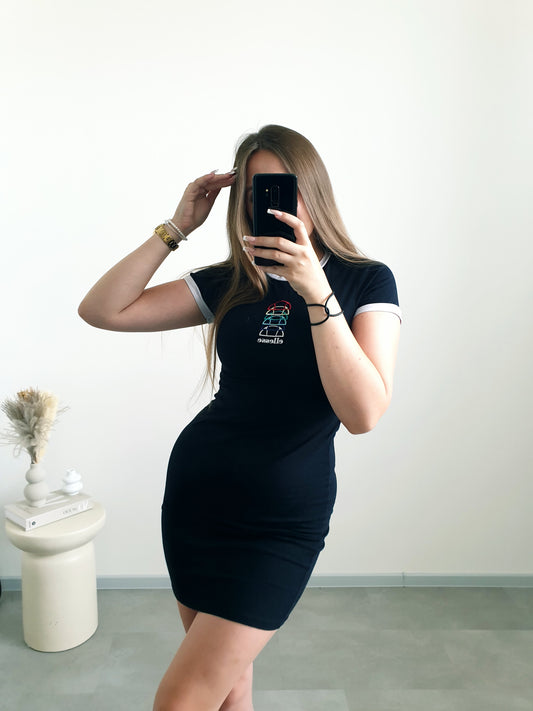 Elllesse šaty M