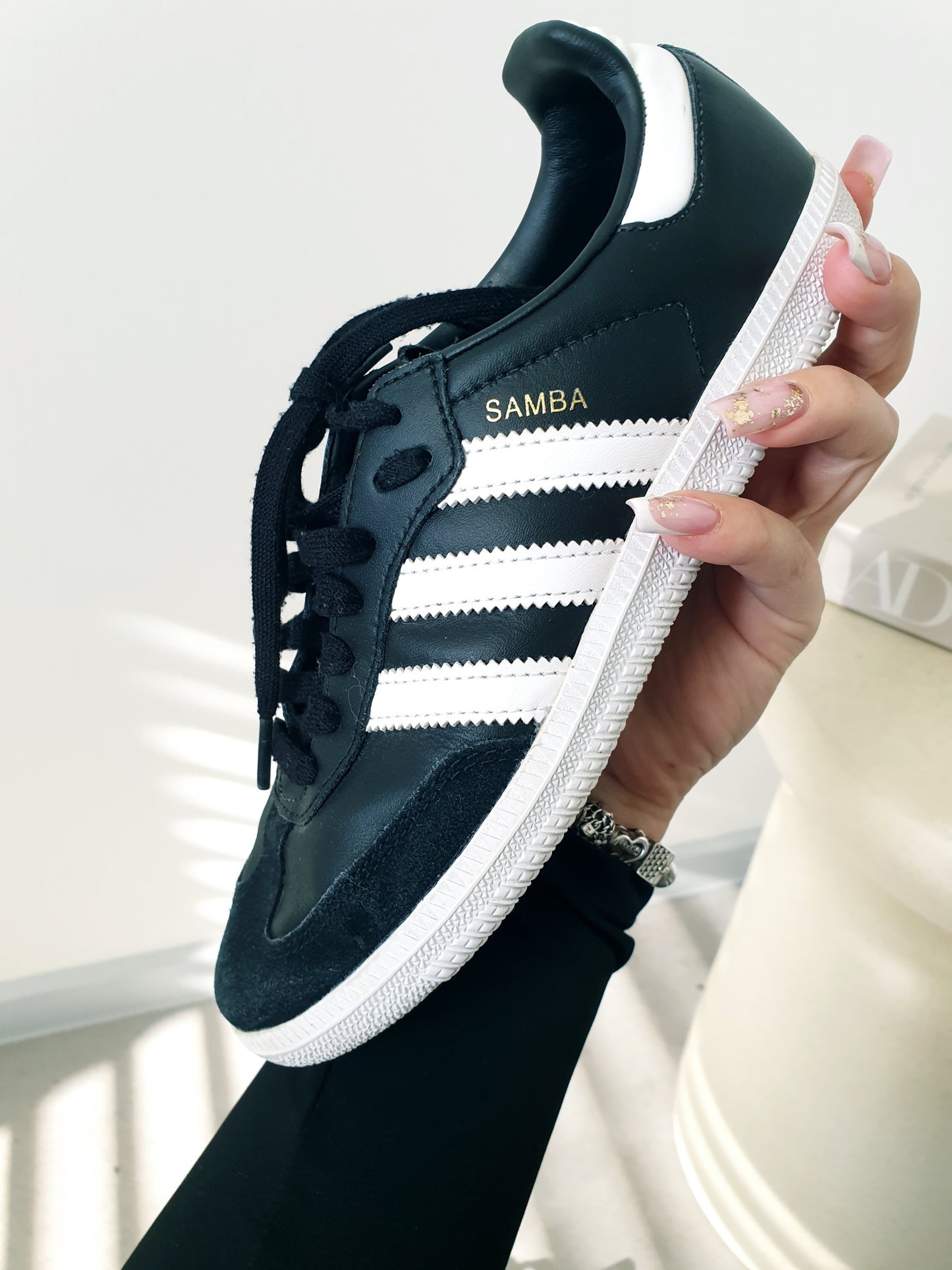 ADIDAS samba tenisky 35 1/2