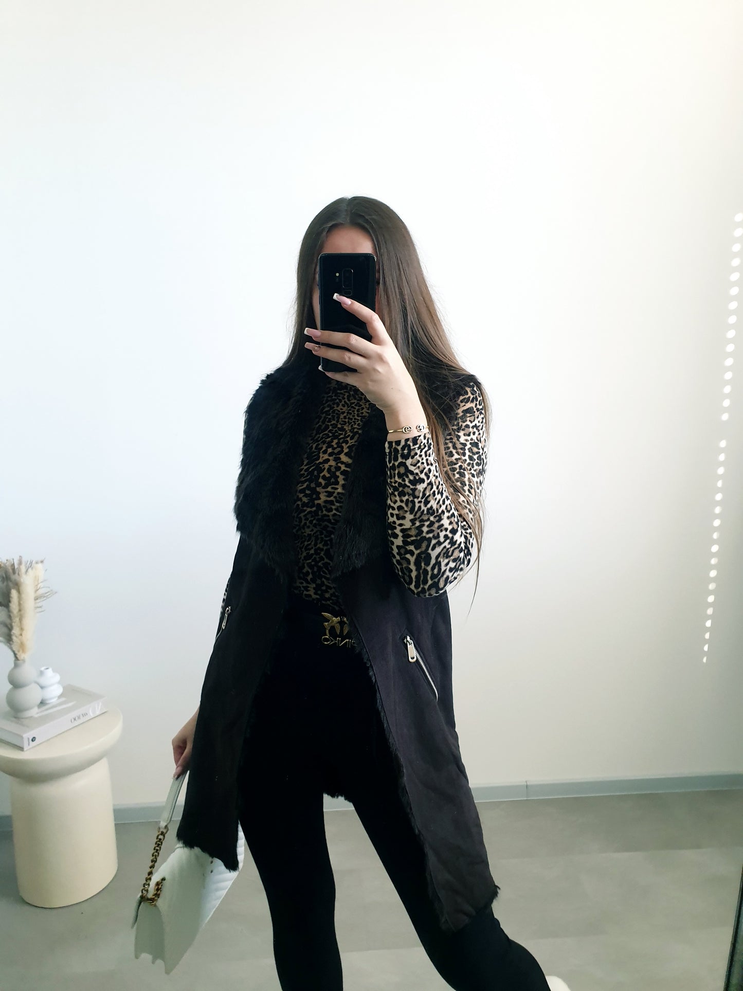 Hnedá vesta s kožušinou 36/S