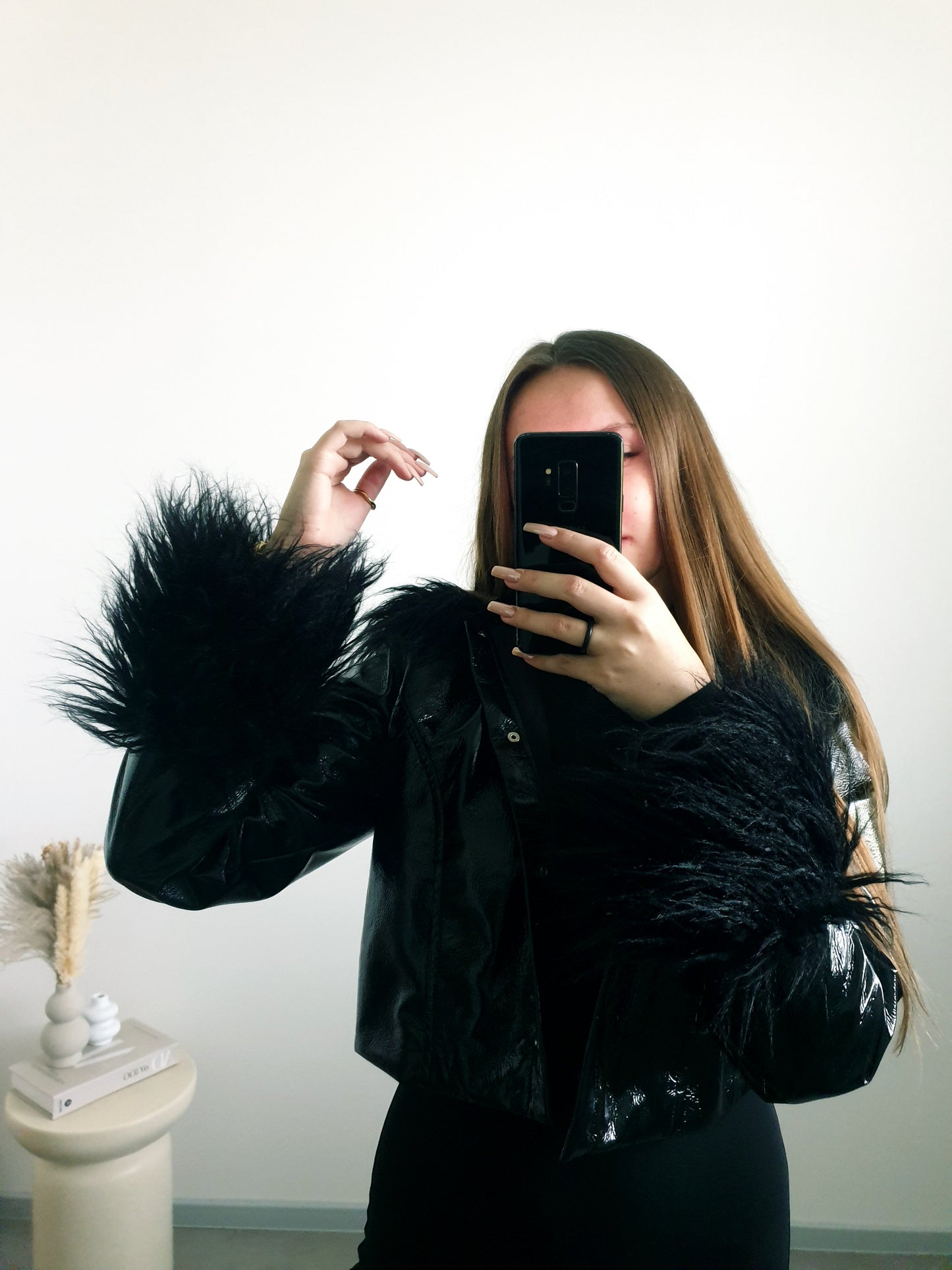 Extravagantná bundička s kožušinou S/M