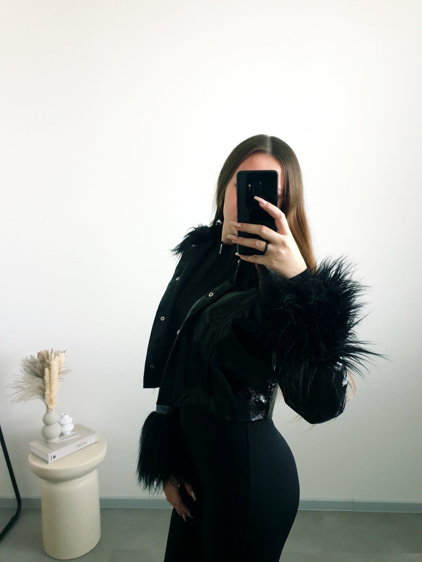 Extravagantná bundička s kožušinou S/M