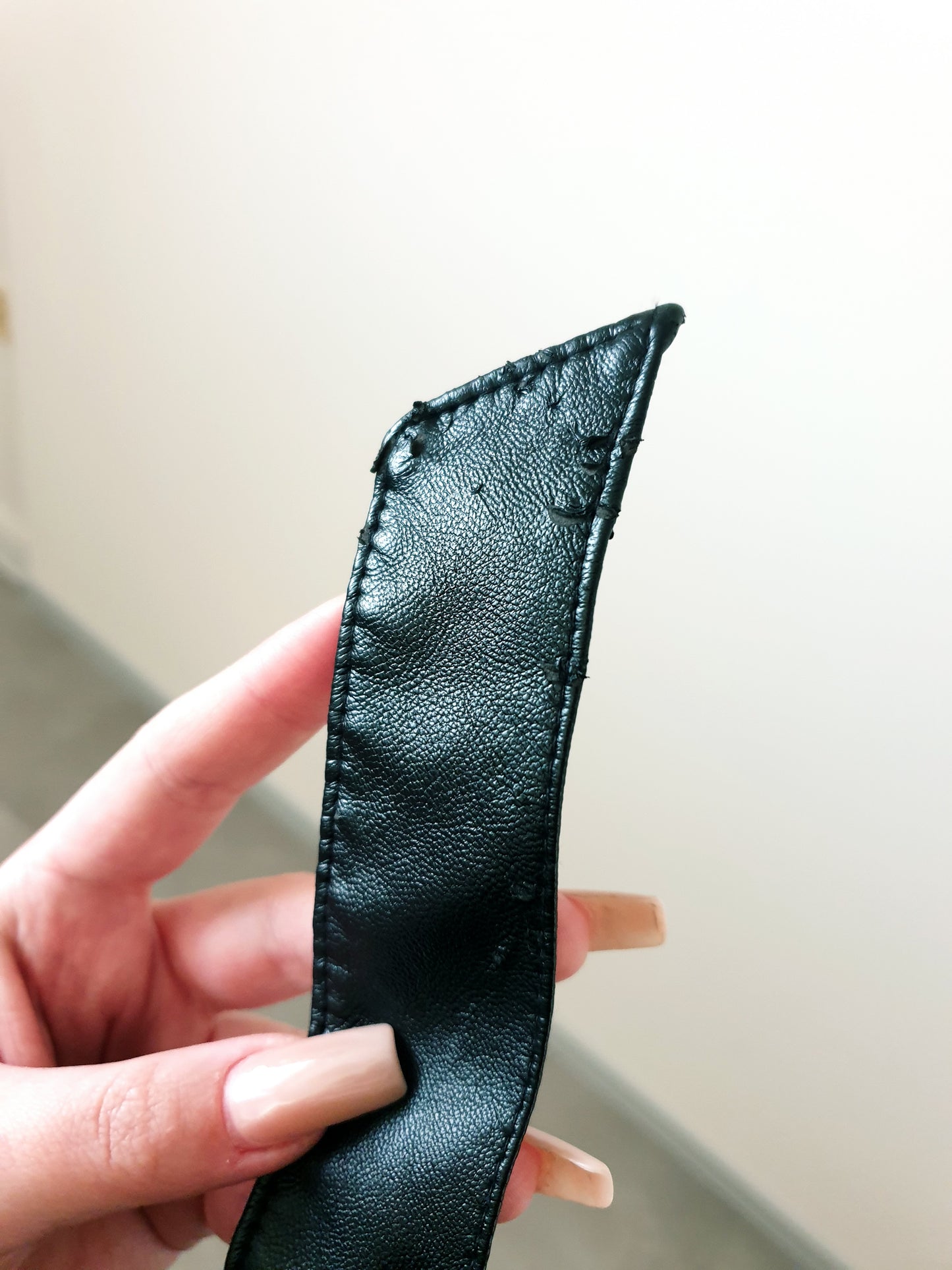 Čierna kožušinová vesta M