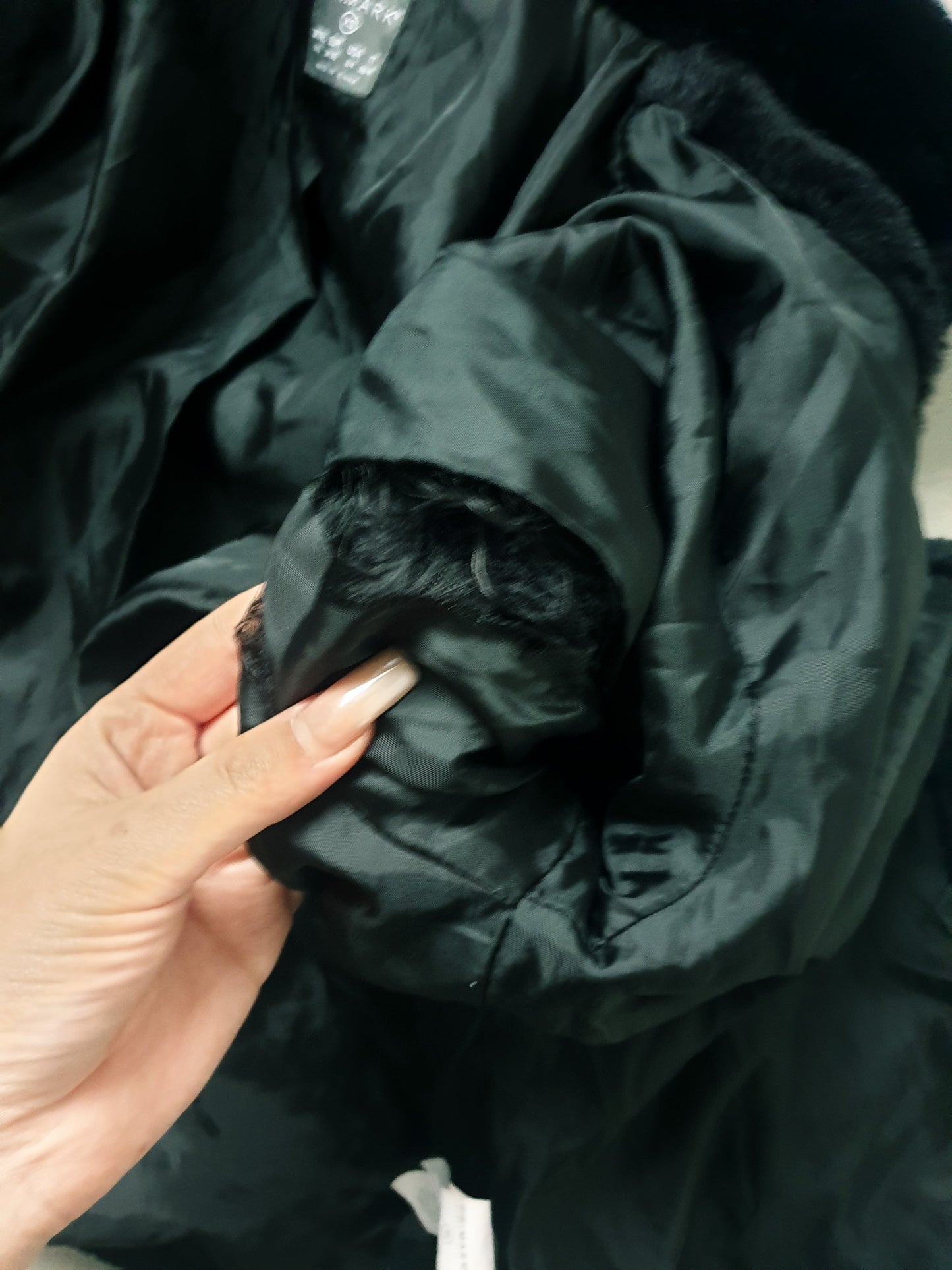 Čierny kožúšok XS