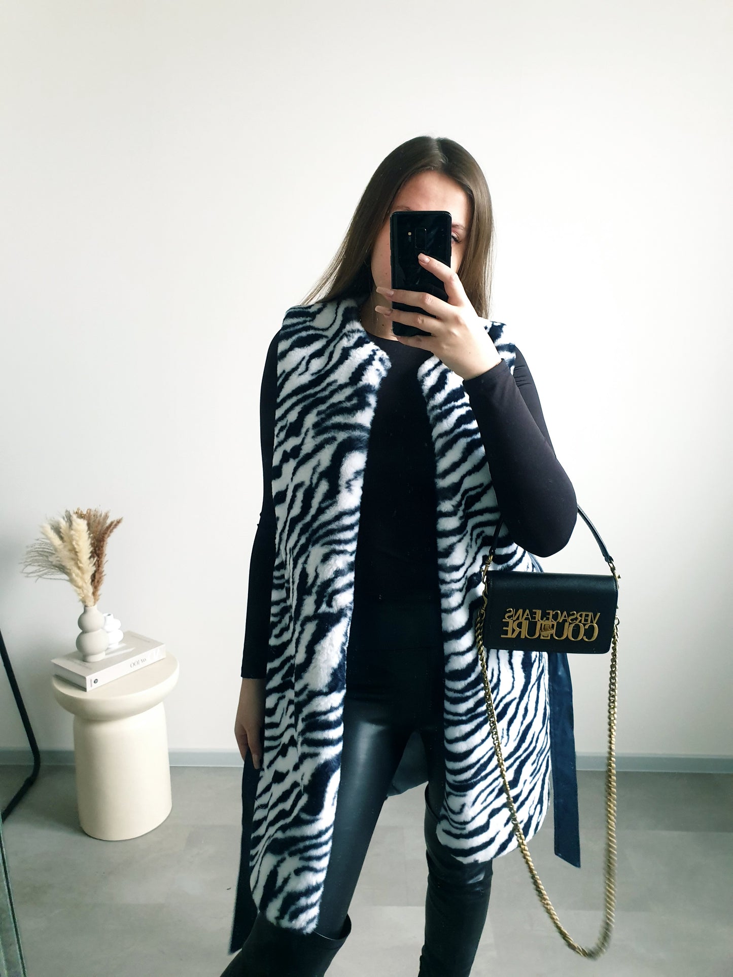 Zebrovaná kožušinová vesta S/M